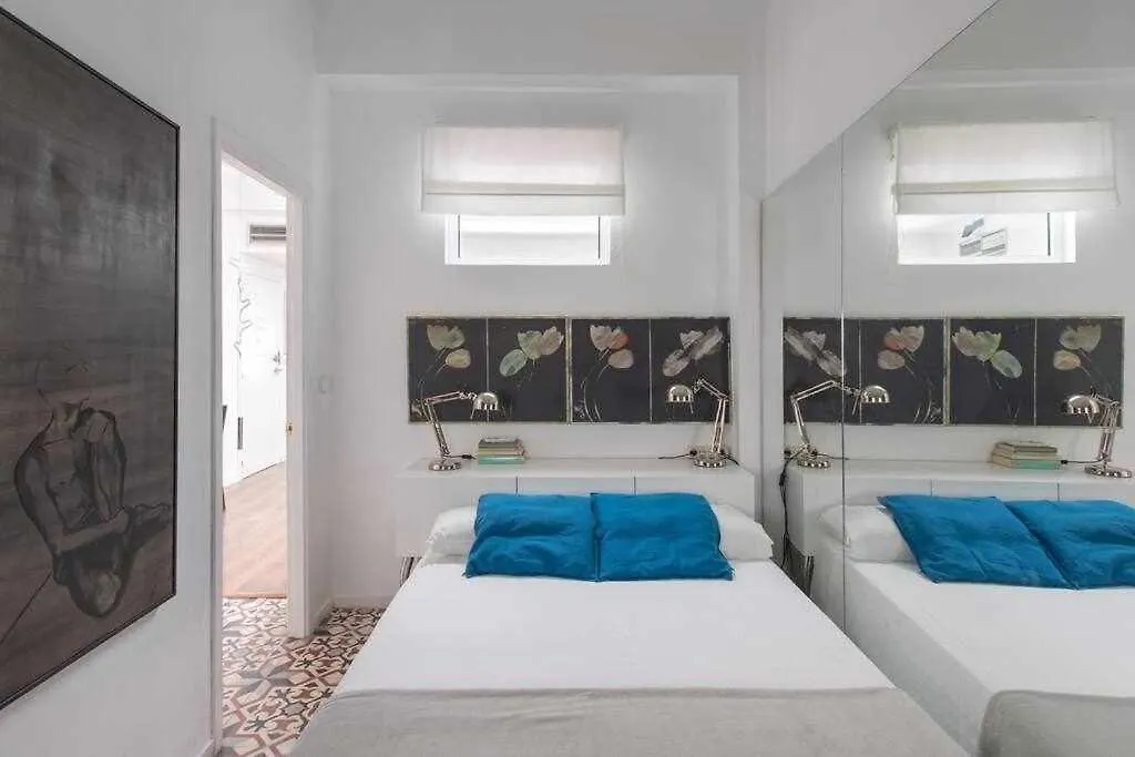 Espacio en Triana Sevilla 0*,