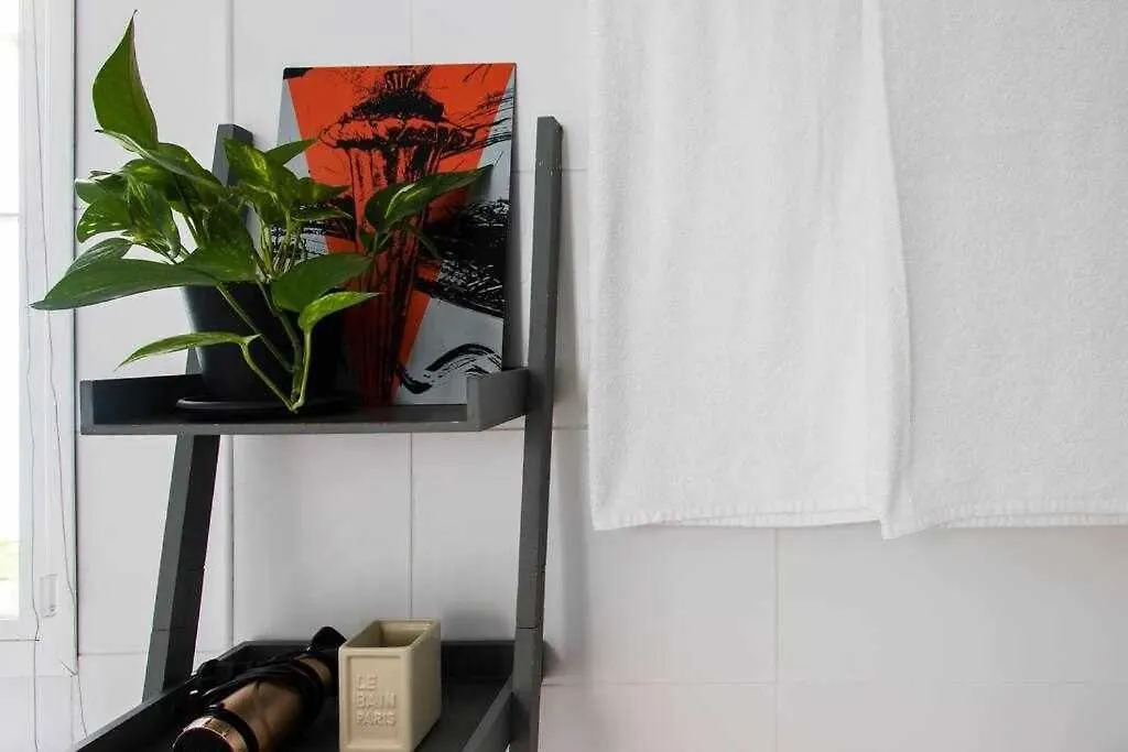 Lujoso Apartamento Con Patio En Triana Sevilla 0*, Seville Spain