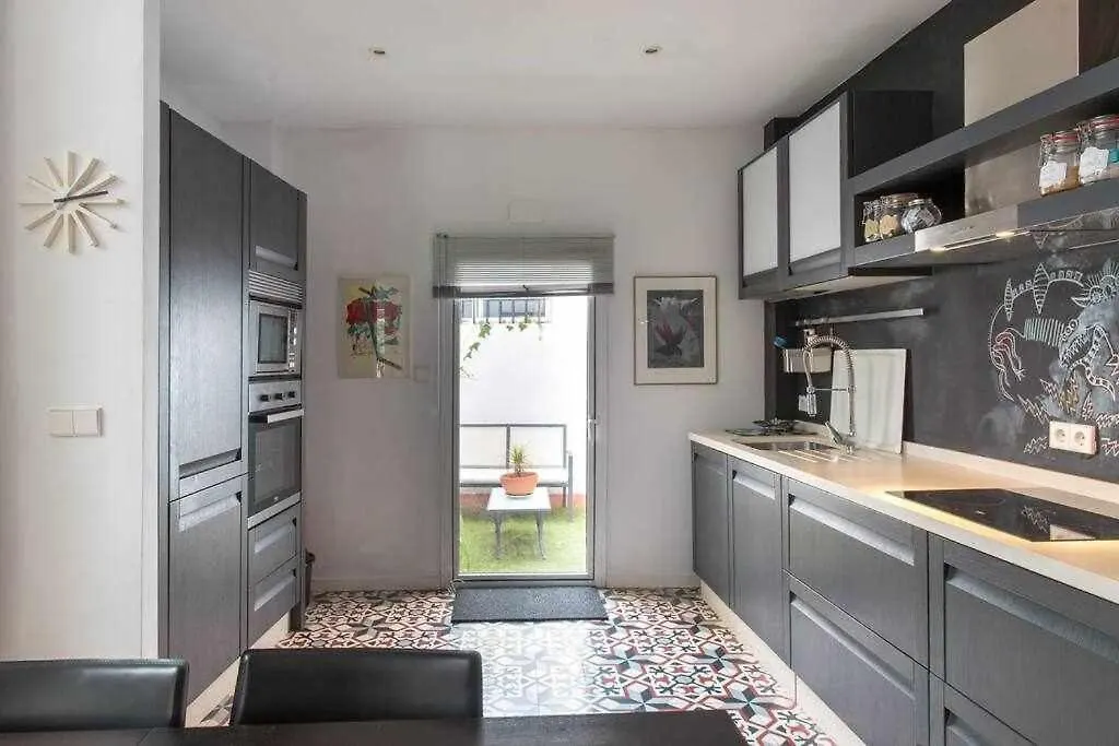 Apartment Lujoso Apartamento Con Patio En Triana Sevilla Spain
